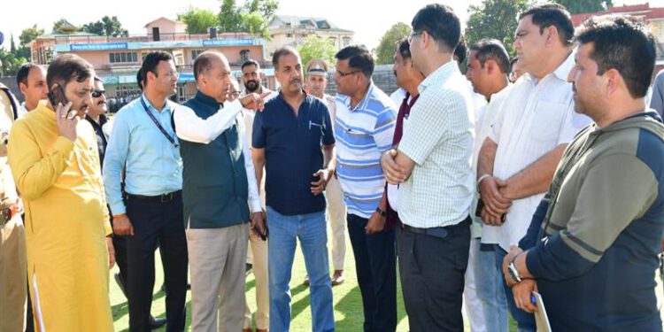 Chief Minister reviews preparedness of rally of Prime Minister at Una