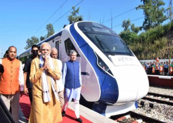 Prime Minister Narendra Modi lays foundation stone of Bulk Drug Park, inaugurates IIIT and flags off