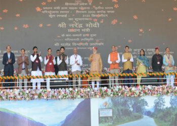 Prime Minister lays foundation stone of two hydropower projects in Chamba