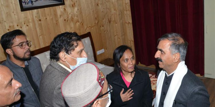 CM visits Model Children Home and Old Age Home, Nari Sewa Sadan and Institute for Children with Special Abilities