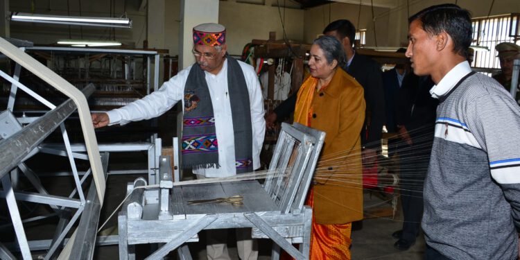 Governor launches 7 new initiatives for jail inmates