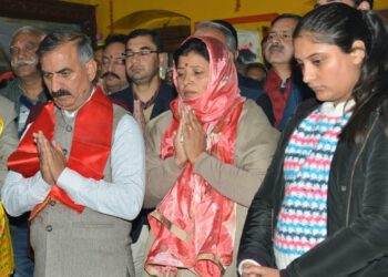 CM calls on Governor