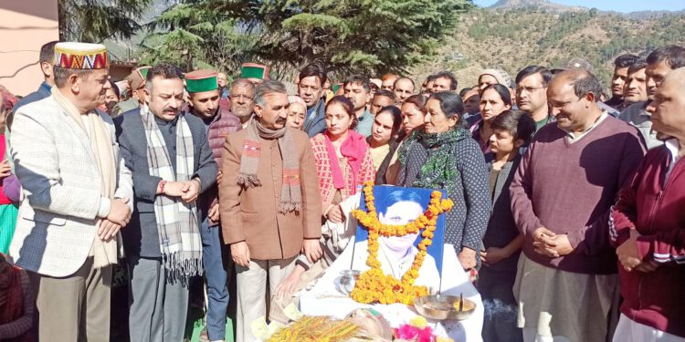CM pays tribute to former Minister Mansa Ram