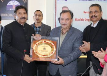 Take innovative steps to conserve water: Mukesh Agnihotri