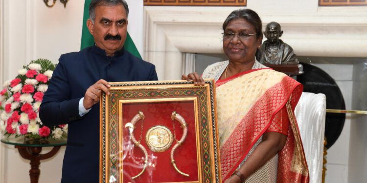 Chief Minister of Himachal Pradesh Thakur Sukhvinder Singh Sukhu called on Smt. Droupadi Murmu President of India