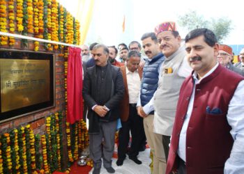 CM lays foundation of ‘Himachal Niketan’ at Delhi