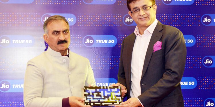 Chief Minister launches 5G service of Jio • 5G will strengthen digital infrastructure in HP: CM