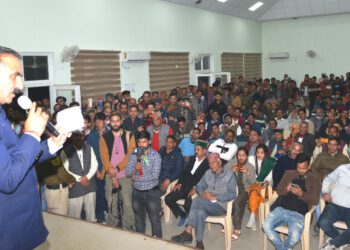 About 6,000 orphan children of the state be benefited from the ‘Mukhya Mantri Sukh-Aashray Yojana’.Chief Minister