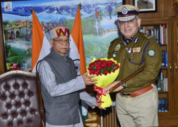 Governor discusses law & order with DGP