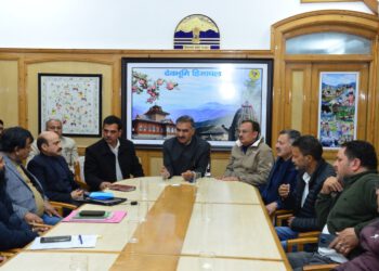 CM presides over meeting on freight rates