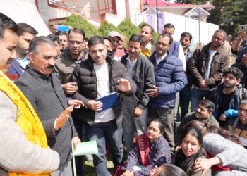 A delegation of Berozgar Kala Adhayapak Sangh met CM
