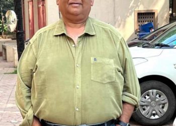 Famous actor Satish Kaushik has passed away.