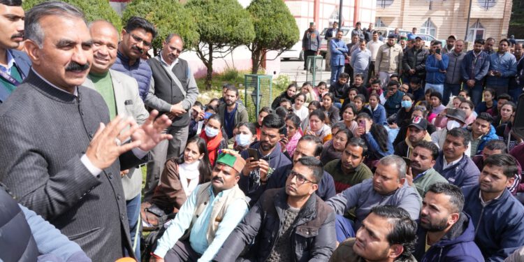Outsource Employees Association call on CM