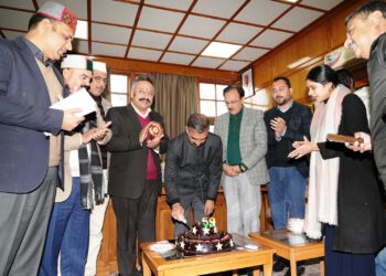 I&PR Department Greets CM on eve of his Birthday